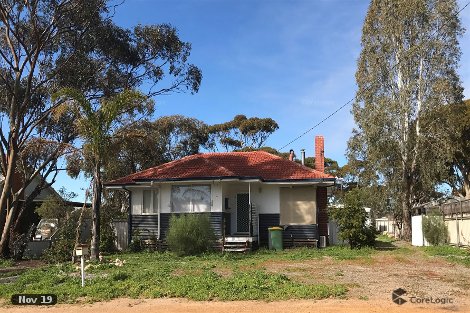 9 Lefroy St, Merredin, WA 6415