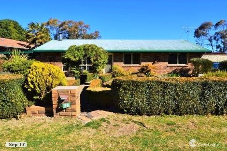 26 Manse St, Guyra, NSW 2365