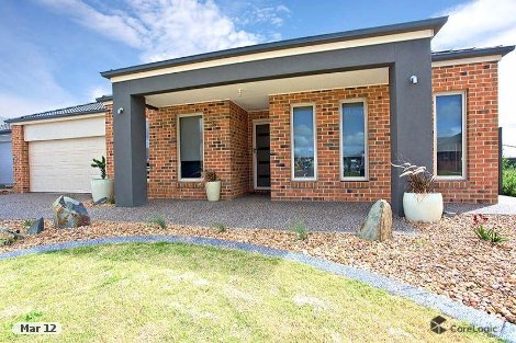 27 Abrus Cct, Cranbourne North, VIC 3977