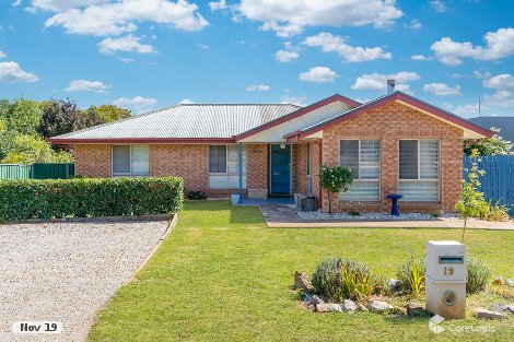 19 Castle St, Molong, NSW 2866