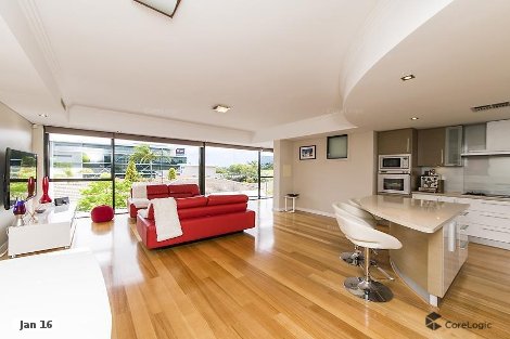 3/7 First Ave, Applecross, WA 6153