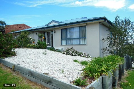 27 Abalone Ave, Lakes Entrance, VIC 3909