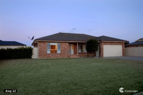 17 Club St, Hanwood, NSW 2680