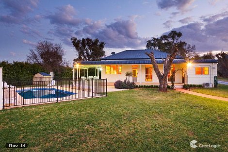 102 Browns Lane, Moore Creek, NSW 2340