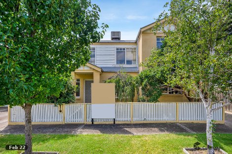 6 Sutton St, South Kingsville, VIC 3015