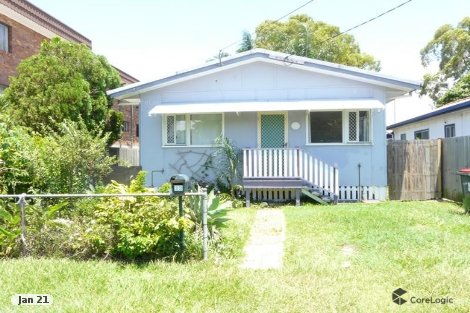 33 Hawthorne St, Woody Point, QLD 4019