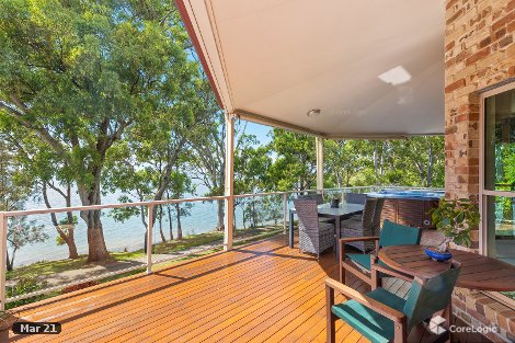 82 Broadwater Tce, Redland Bay, QLD 4165