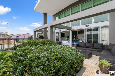 2/146 Prince Edward Pde, Scarborough, QLD 4020