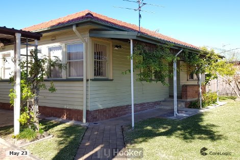 2 Fourth St, Booragul, NSW 2284