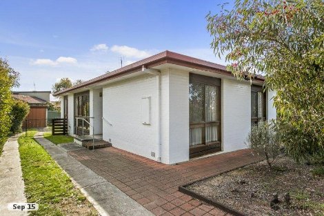 112 Edwards Rd, Kennington, VIC 3550