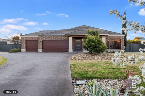 42 Woodland Gr, Waldara, VIC 3678