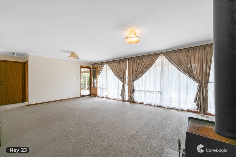 14 Blyth Rd, Clare, SA 5453