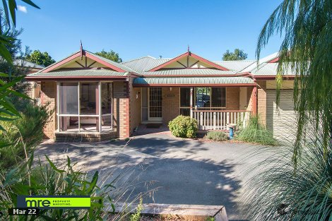 16 Haag Rd, Seville, VIC 3139