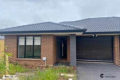 18/6 Mckay Pl, Melton South, VIC 3338