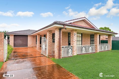 7 Zircon St, Bossley Park, NSW 2176