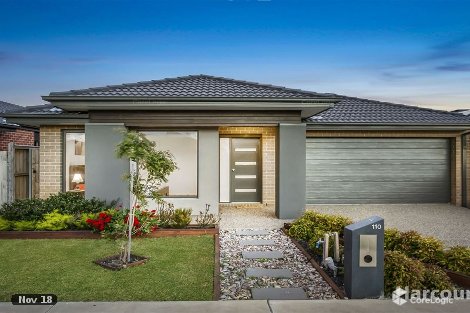 110 Wheelers Park Dr, Cranbourne North, VIC 3977