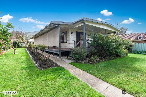 17 Shaw Ave, Eildon, VIC 3713