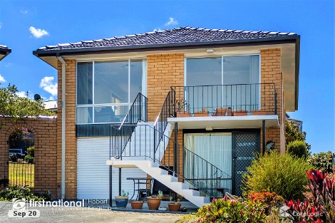 2/12 Stratford Pl, Blackmans Bay, TAS 7052