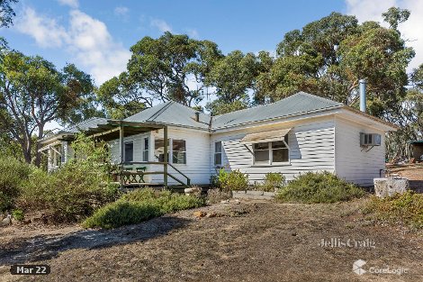 16 Sargeants Rd, Taradale, VIC 3447