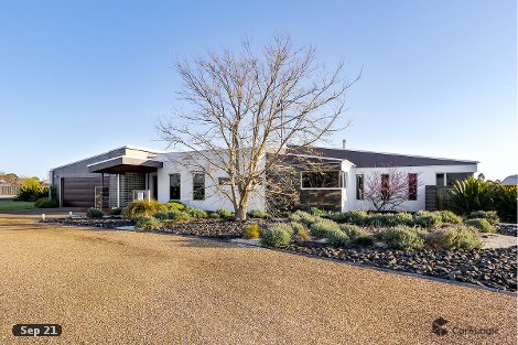 25 Counahan Dr, Wurruk, VIC 3850