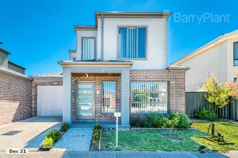 18 Coronet Ave, Roxburgh Park, VIC 3064