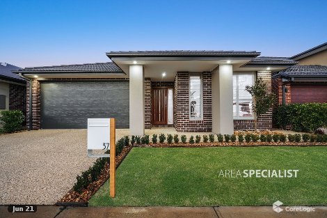 37 Kernot Pde, Clyde, VIC 3978