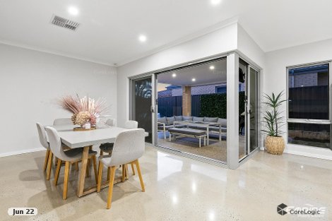 9 Carine Pde, Lake Coogee, WA 6166