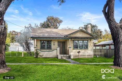 54 Reginald St, Quarry Hill, VIC 3550