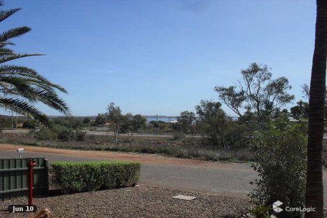 8 Oakover Cres, Dampier, WA 6713