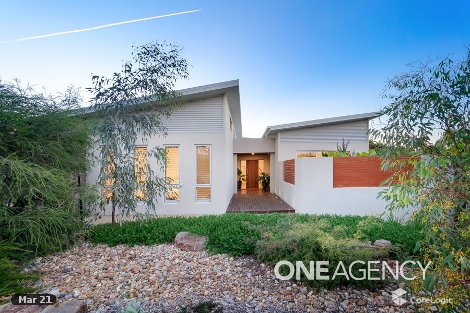 36 Plunkett Dr, Lake Albert, NSW 2650