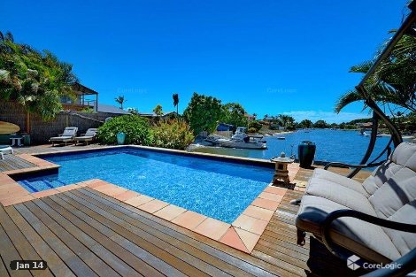 5 Hoy St, Broadbeach Waters, QLD 4218