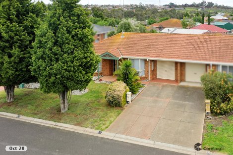 2/11 Coakley Cres, Lovely Banks, VIC 3213