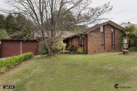 17 Boronia Cres, Strathdale, VIC 3550