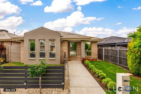 11 Olga Masters St, Franklin, ACT 2913