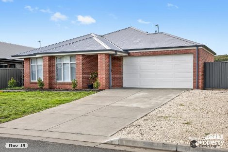 3 Kirwan Cl, Mount Clear, VIC 3350