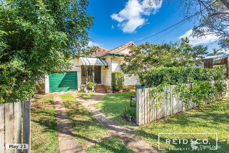 9 Pearl St, Scarborough, QLD 4020