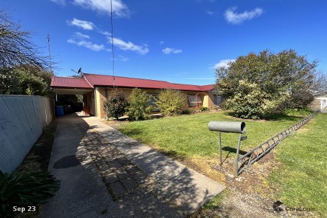 11 Hampden St, Finley, NSW 2713