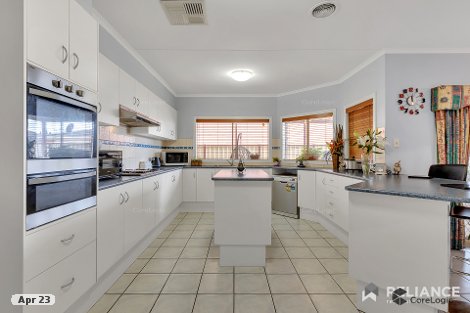 14 George Benjamin Ct, Seabrook, VIC 3028