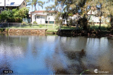 33 Oak Ave, Lake Tabourie, NSW 2539