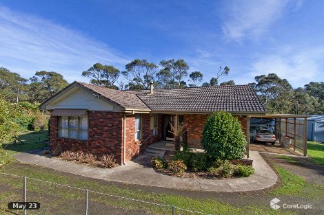 23 Andrew Ave, Woodend, VIC 3442