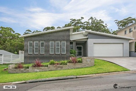 20 Corymbia St, Croudace Bay, NSW 2280