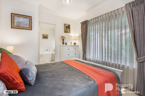 30 Barnett Dr, Kangaroo Flat, VIC 3555