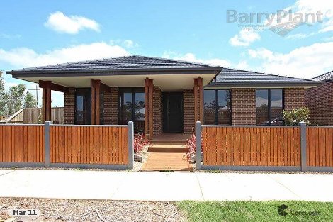 18 Woodend Ave, Eynesbury, VIC 3338