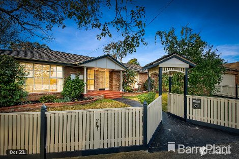 6 Village Dr, Dingley Village, VIC 3172