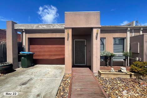 1/7 Swallow St, Werribee, VIC 3030