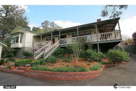 11 Warra Rd, Upwey, VIC 3158