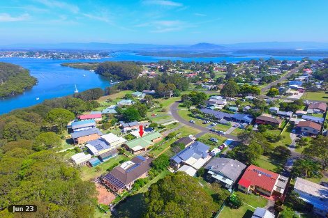 65 Osterley Ave, Orient Point, NSW 2540