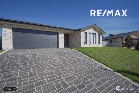 16 Yandee Pl, Estella, NSW 2650