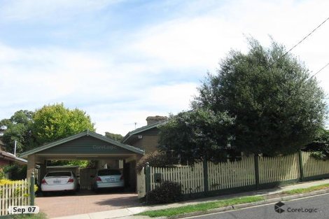 17 Caravelle Cres, Strathmore Heights, VIC 3041