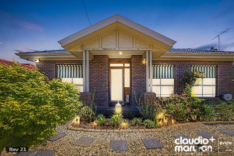 19 Cosmos St, Glenroy, VIC 3046